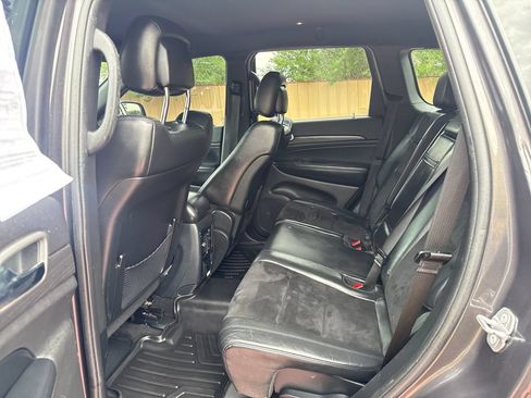 Used 2018 Jeep Grand Cherokee Altitude AWD/4WD image 21