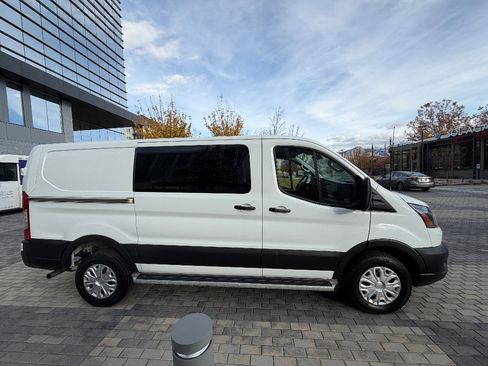 Used 2024 Ford Transit 250 Low Roof w/ Exterior Upgrade Package image 6
