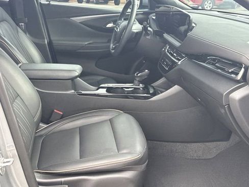 Used 2024 Buick Envista Avenir image 15