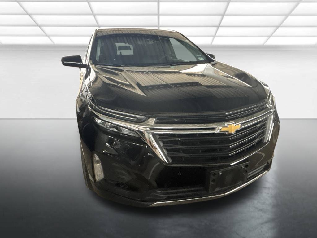 Used 2024 Chevrolet Equinox LT w/ LPO, Floor Liner Package FWD image 2