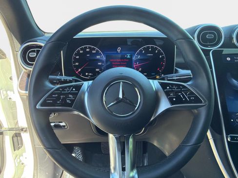 Used 2025 Mercedes-Benz GLC 300 image 44