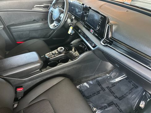 Certified 2023 Kia Sportage LX AWD/4WD image 22