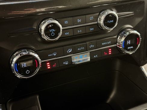 Used 2021 Ford F150 XLT w/ Equipment Group 302A High image 24