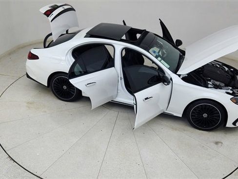 Used 2024 Mercedes-Benz E 450 4MATIC Sedan w/ Airmatic Package image 89