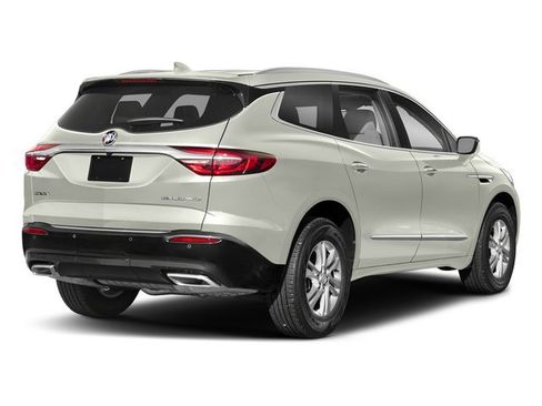 Used 2018 Buick Enclave Avenir w/ Trailering Package FWD image 2