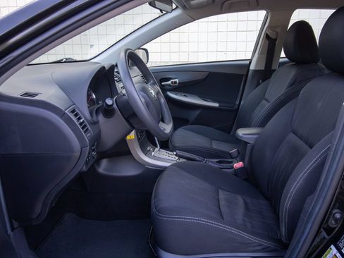 Used 2013 Toyota Corolla S FWD image 13