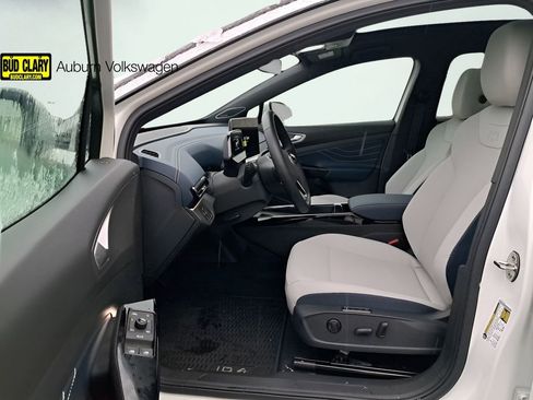 New 2025 Volkswagen ID.4 Pro S Plus AWD/4WD image 12