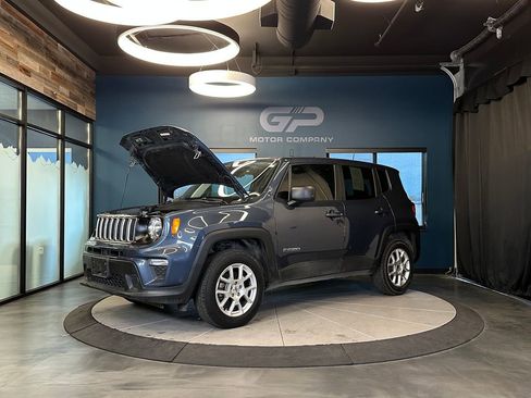 Used 2023 Jeep Renegade Latitude AWD/4WD image 23