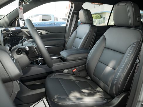 New 2026 Chevrolet Traverse LT w/ Driver Confidence Package image 14