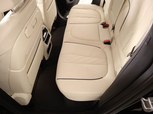 Used 2026 BMW X6 M60i image 13