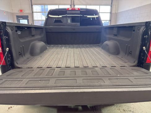 Used 2015 GMC Sierra 1500 SLT w/ Max Trailering Package AWD/4WD image 31