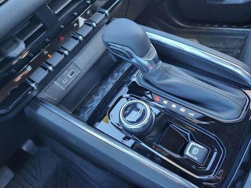 New 2025 GMC Canyon Elevation w/ Convenience Package AWD/4WD image 8