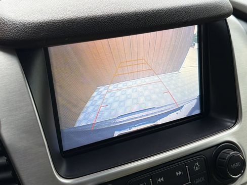 Used 2020 GMC Yukon SLT w/ Premium Edition RWD image 9