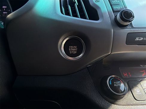 Used 2016 Kia Sportage EX w/ EX Premium Package image 32