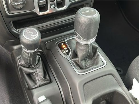 New 2026 Jeep Gladiator Sport image 17