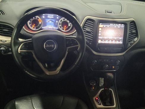 Used 2018 Jeep Cherokee Limited AWD/4WD image 22