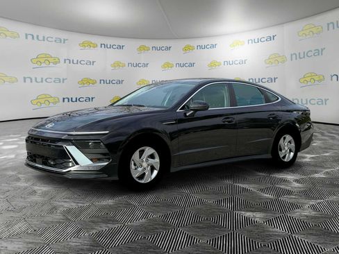 Certified 2025 Hyundai Sonata SE image 3