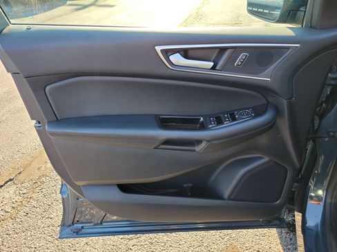 Used 2019 Ford Edge SEL w/ Equipment Group 201A AWD/4WD image 21