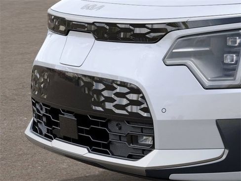 New 2025 Kia Niro Wave w/ Wave Preserve Package image 12