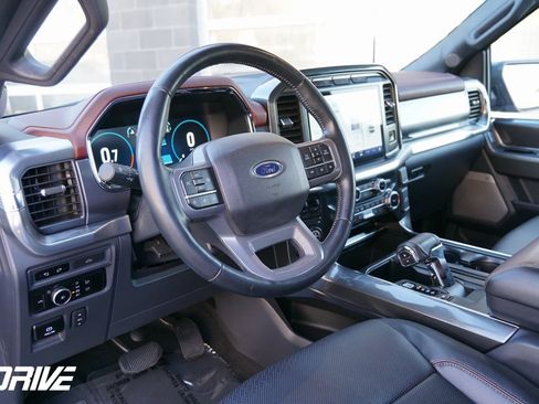 Used 2022 Ford F150 Lariat image 23