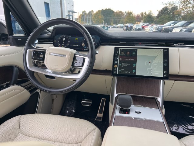 Used 2024 Land Rover Range Rover SE AWD/4WD image 16