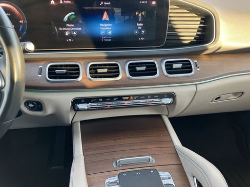 Used 2020 Mercedes-Benz GLE 350 4MATIC image 21