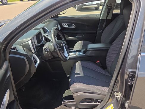 Used 2017 Chevrolet Equinox LT w/ Convenience Package FWD image 17