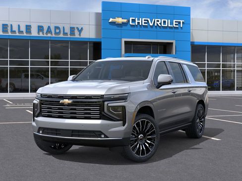 New 2026 Chevrolet Suburban High Country image 32
