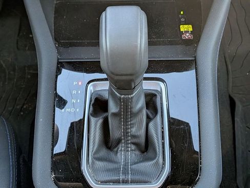 Used 2025 Subaru Forester Limited image 26