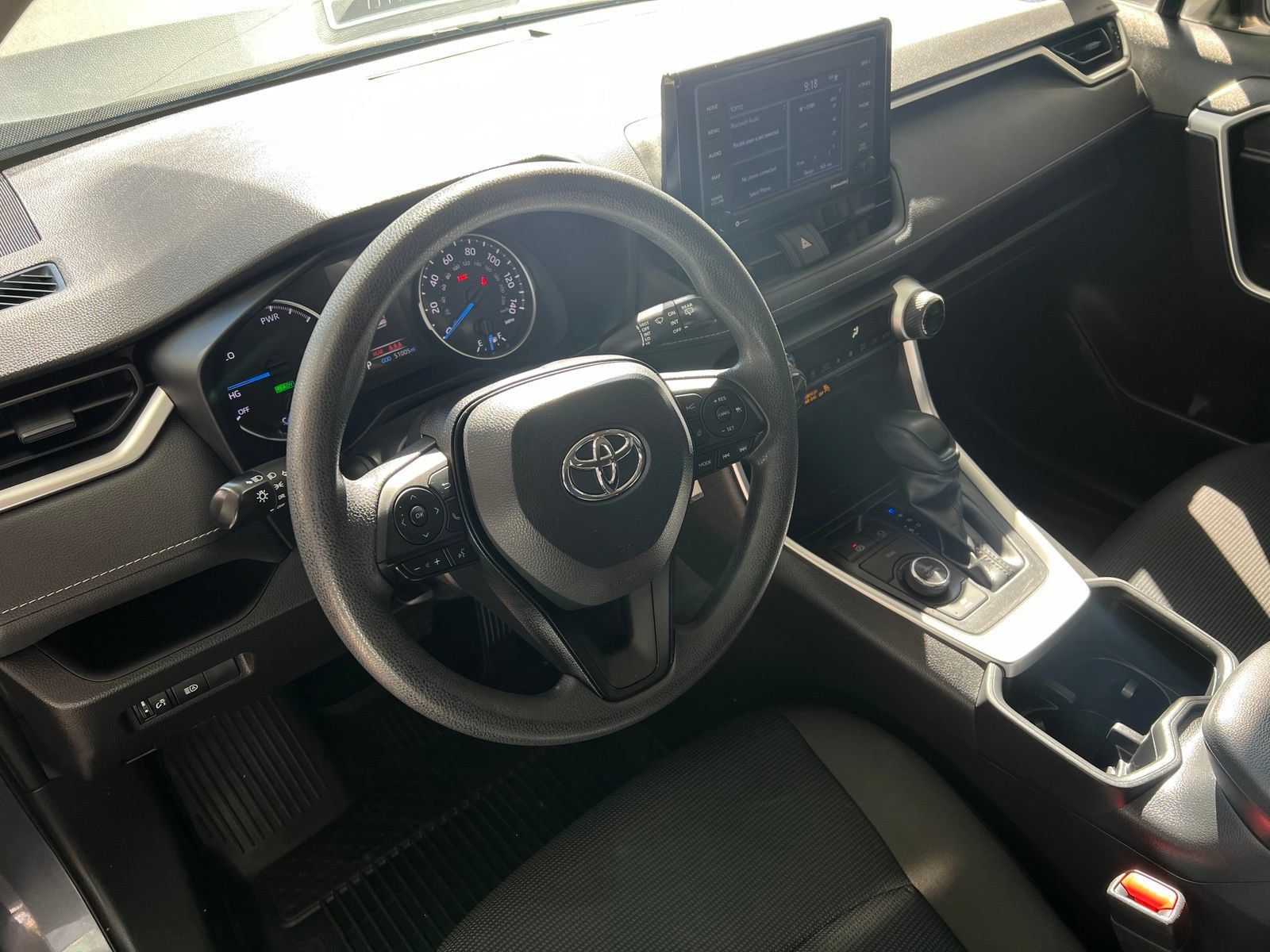 Used 2022 Toyota RAV4 LE AWD/4WD image 11
