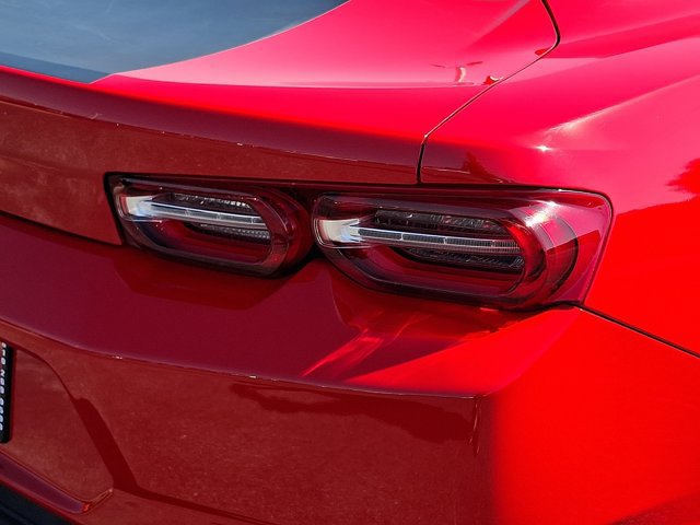 Used 2019 Chevrolet Camaro LT RWD image 13