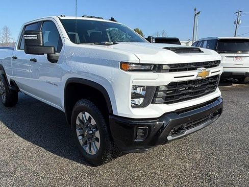 New 2026 Chevrolet Silverado 2500 Custom w/ Custom Value Package image 3
