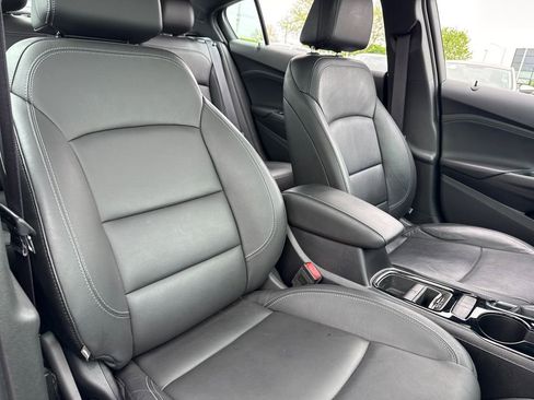 Used 2016 Chevrolet Cruze Premier FWD image 38