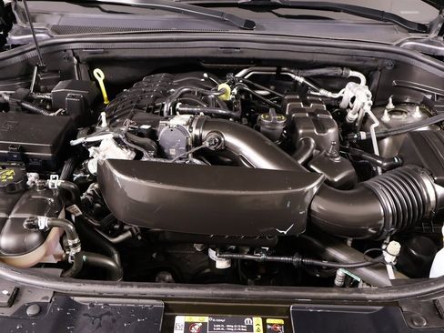 Used 2024 Dodge Durango GT image 23