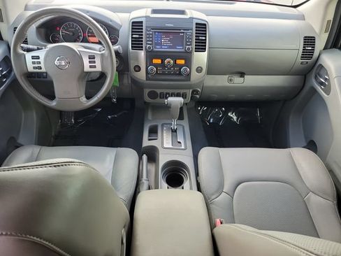 Used 2019 Nissan Frontier SL RWD image 13