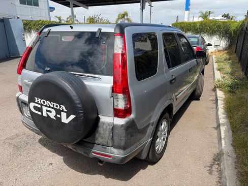Used 2005 Honda CR-V LX image 25