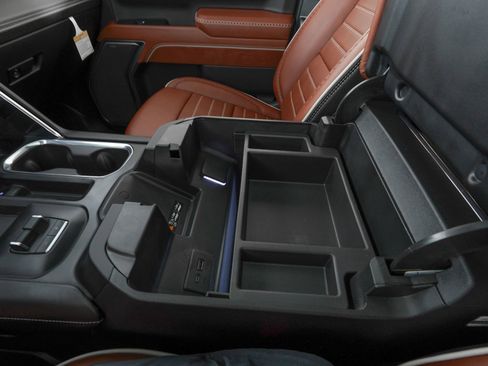 Used 2025 GMC Sierra 2500 Denali Ultimate image 31