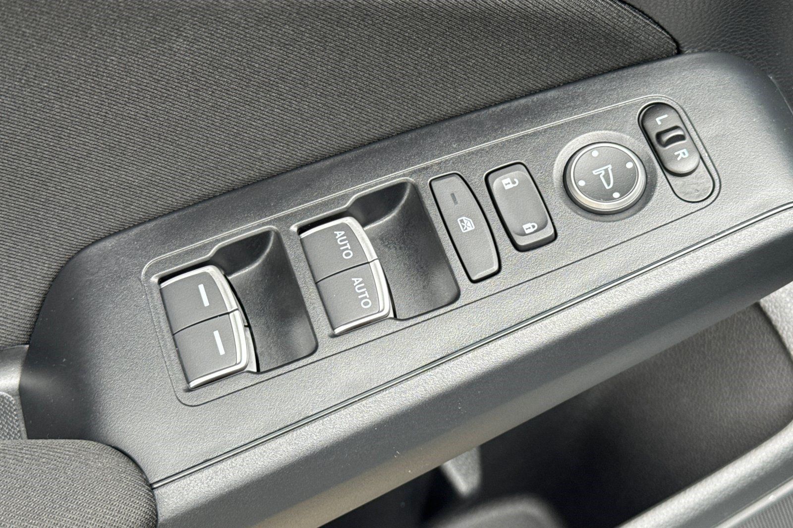 Used 2025 Honda Civic Sport image 13