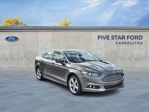 Used 2013 Ford Fusion SE image 1