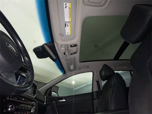 Used 2020 Kia Sportage EX w/ EX Technology Package image 22