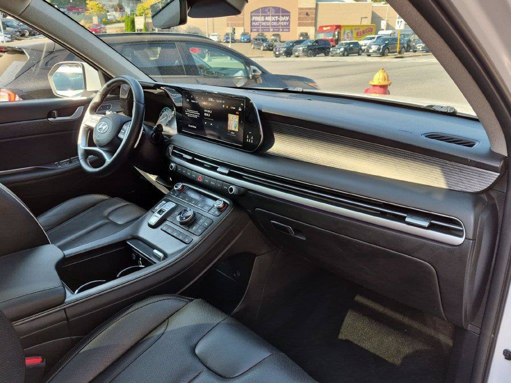Used 2024 Hyundai Palisade Limited AWD/4WD image 32