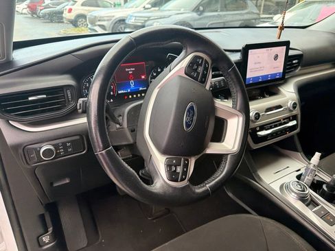 Used 2020 Ford Explorer XLT RWD image 14