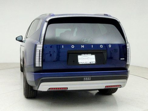 Used 2026 Hyundai Ioniq 9 SE image 6