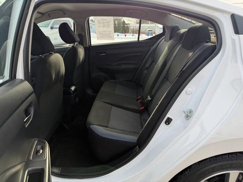 Used 2024 Nissan Versa SV w/ Trunk Package image 18