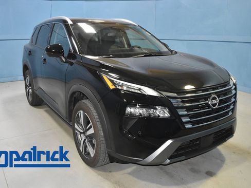 Certified 2026 Nissan Rogue SL AWD/4WD image 1