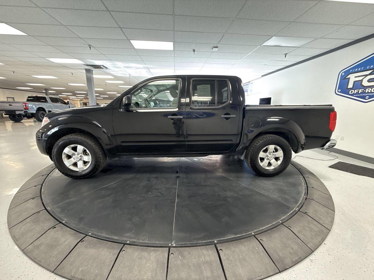 Used 2013 Nissan Frontier SV RWD image 5