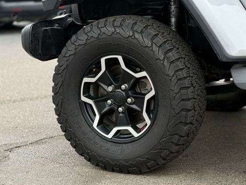 Used 2021 Jeep Wrangler Unlimited Sahara image 47