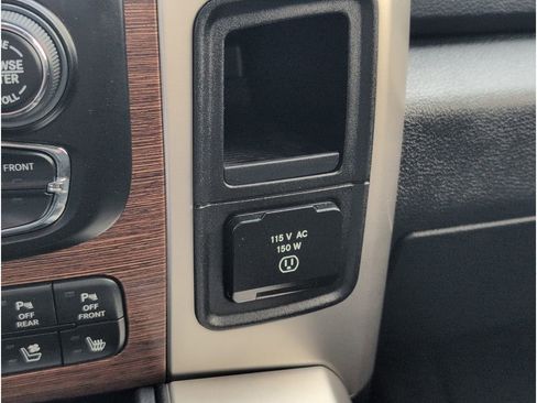 Used 2017 RAM 3500 Laramie image 19