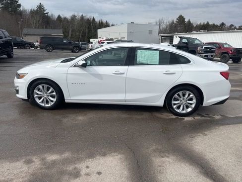 Used 2024 Chevrolet Malibu LT image 3