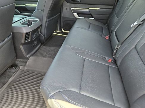 Used 2025 Toyota Tundra Platinum AWD/4WD image 33